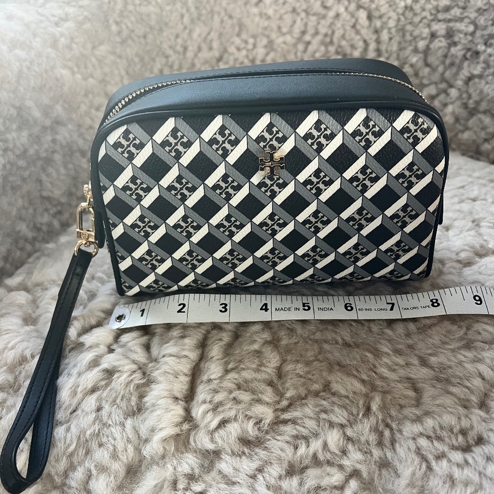 Tory‎ Burch Cosmetic Case - NWOT